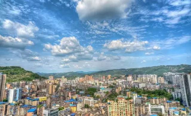 走进四川，领略多彩人文与自然之美